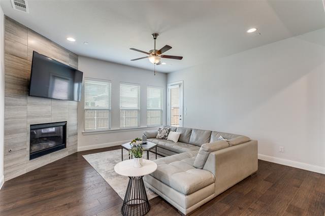 Building Photo - 814 Davids Way