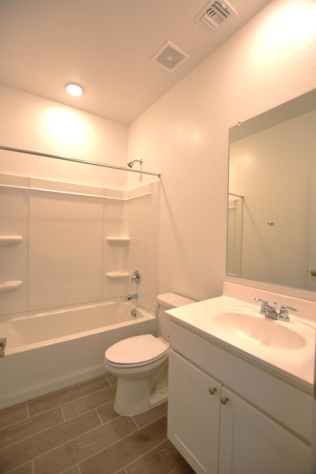 Building Photo - 37584 N Singletree Dr