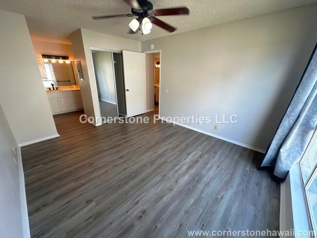 Building Photo - 91-271-271 Hanapouli Cir