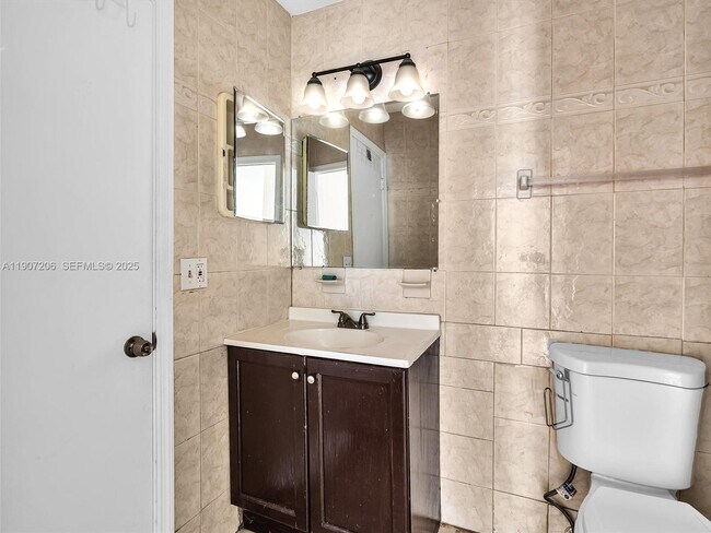 Building Photo - 5710 NW 21st St