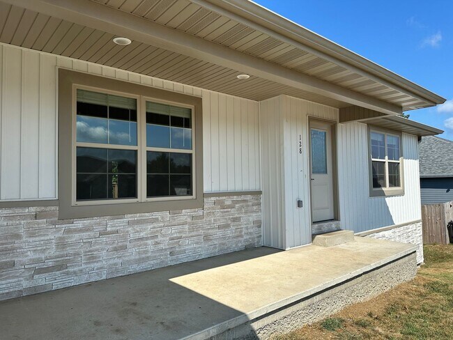 Building Photo - Now LEASING in Summit Pass! Available May 18, 2026!