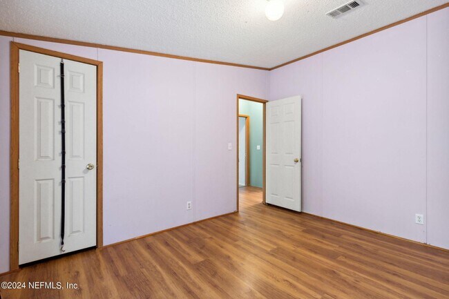 Building Photo - 9414 Joloru Dr