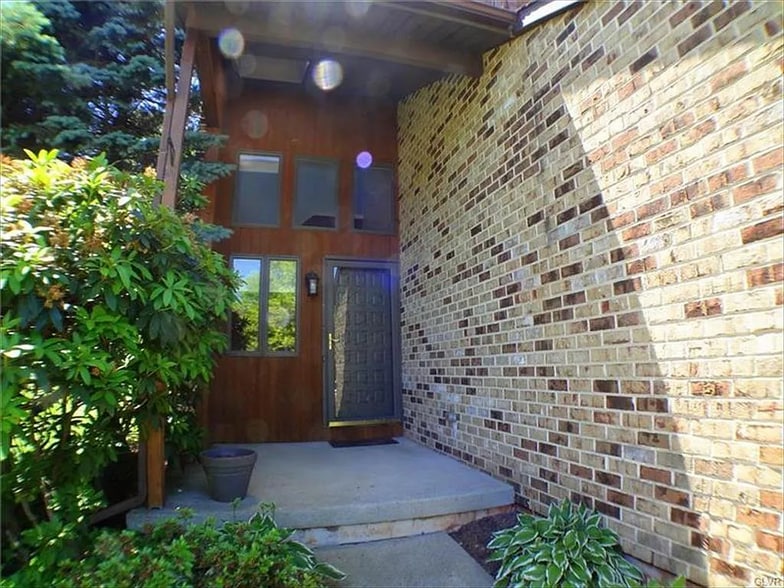 Front/Main Entrance - 1730 Falcon Dr