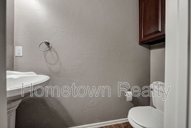 Building Photo - 4214 Topaz Cir