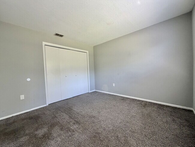 Building Photo - 12258 Foothill St