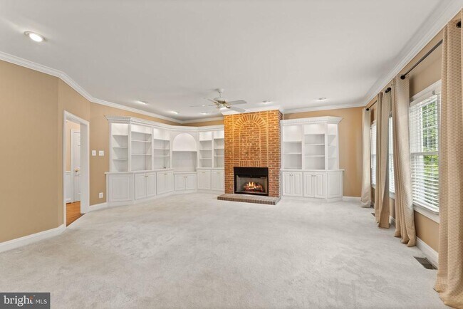 Building Photo - 46448 Montgomery Pl