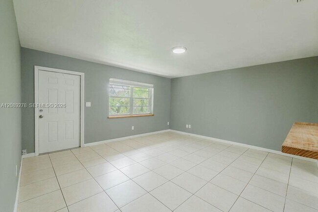 Building Photo - 25513 SW 107th Ct