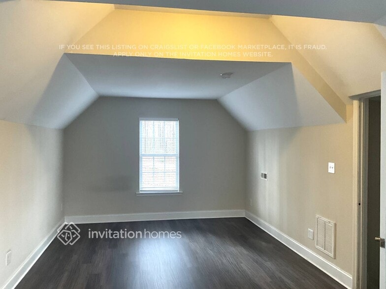 Building Photo - 119 Big Oak Ln