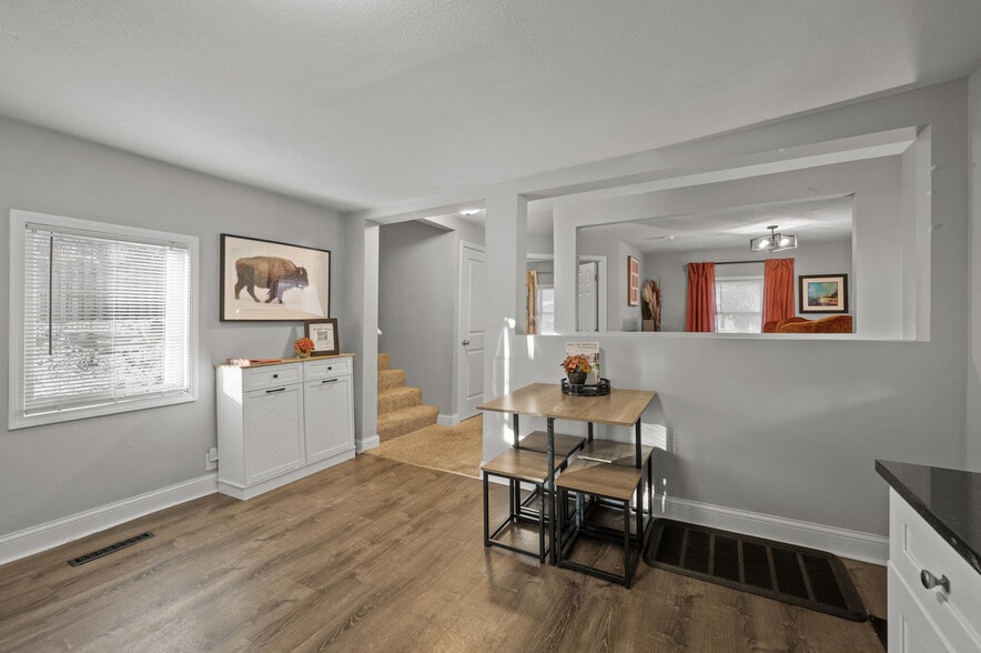 Building Photo - 771 Buffalo St