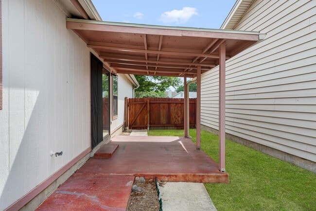 Building Photo - 6863 Cypress Mist Dr