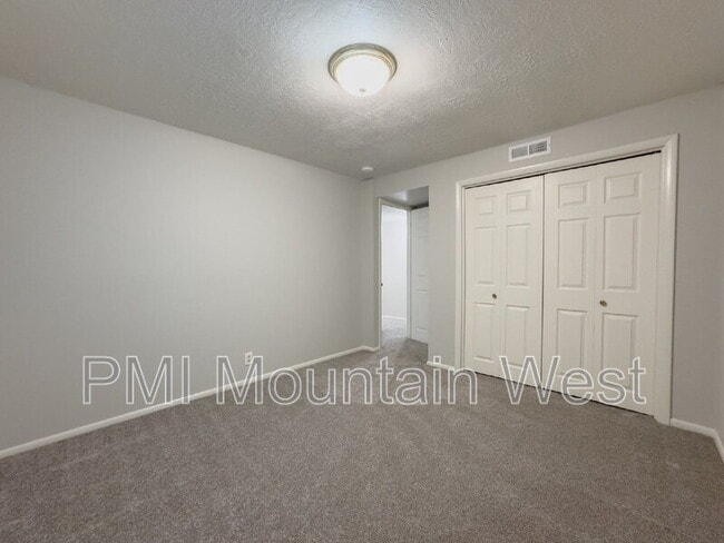 Building Photo - 1123 S 1500 E