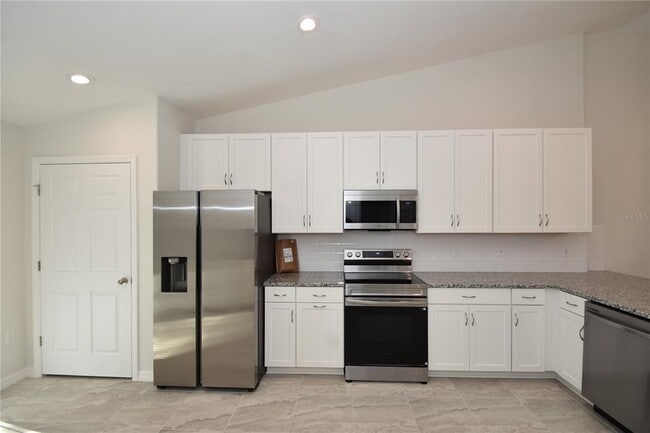 Building Photo - 11 Buttonwood Ln