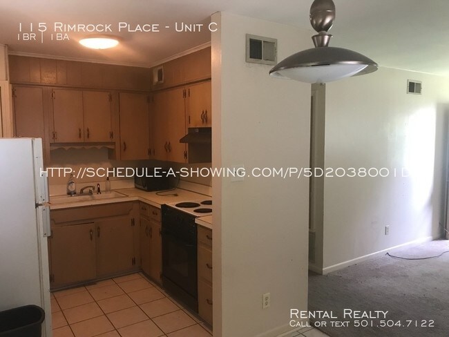 Building Photo - **** Move In Special****
