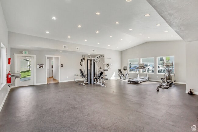 Building Photo - 14409 S Oakfield Way