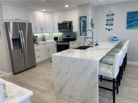 Building Photo - 133 N Pompano Beach Blvd