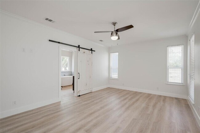 Building Photo - 3850 Bell Springs Rd