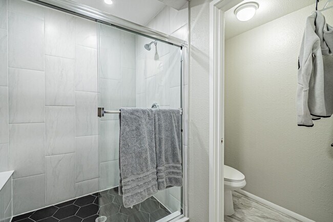 Building Photo - 3BD, 2.5BA Arapahoe Lake Park Townhome Nea...