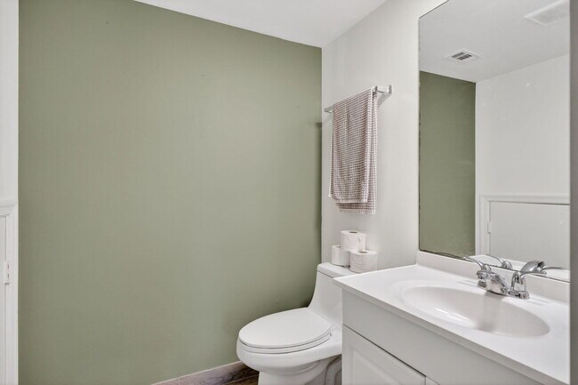 Building Photo - 110 N Delaware Blvd