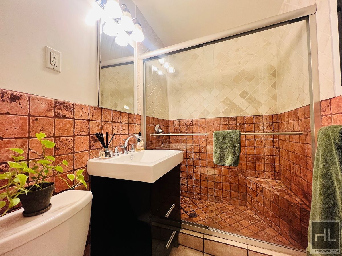 Building Photo - East 54th Street