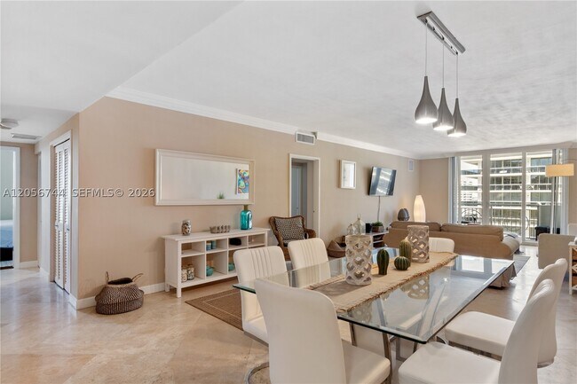 Building Photo - 5825 Collins Ave