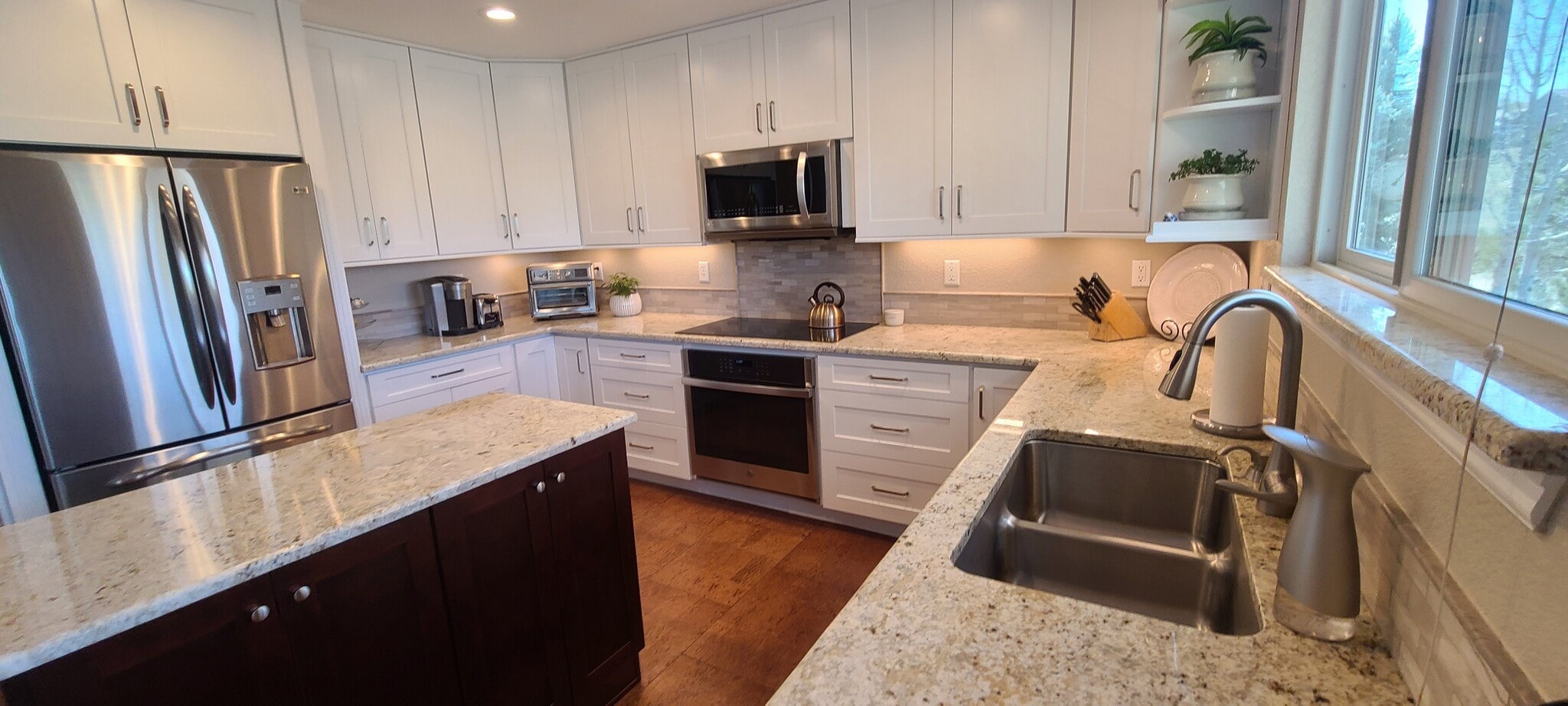 Building Photo - 3465 Castle Peak Ave