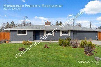 Building Photo - Beautifully Remodeled 4 Bed 2 Bath Single ...