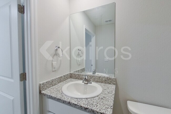 Building Photo - 8595 SW 43rd Ter