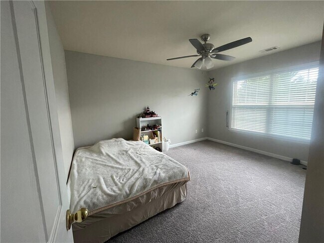 Building Photo - 11180 Brunson Dr