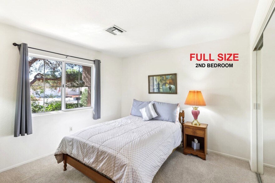Building Photo - 3013 Sungold Dr