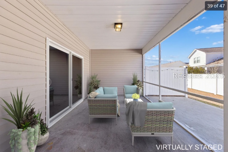 Building Photo - 320 Corn Ml Wy