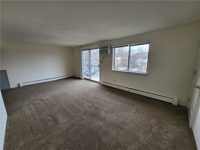 Building Photo - 7554 Victor Mendon Rd