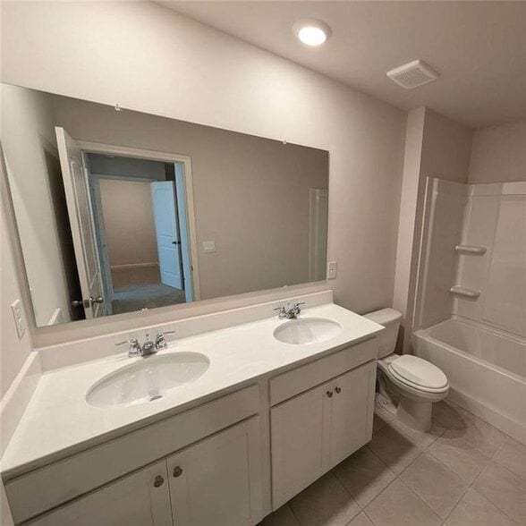 Building Photo - 2465 Poppy Ct