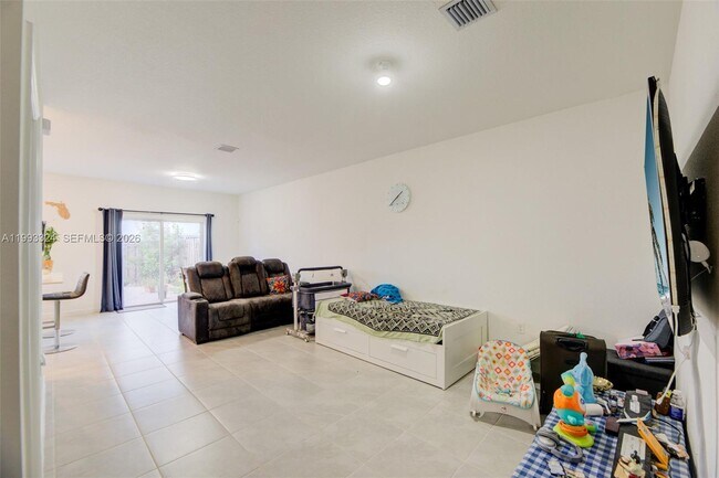 Building Photo - 12604 NW 23rd Pl