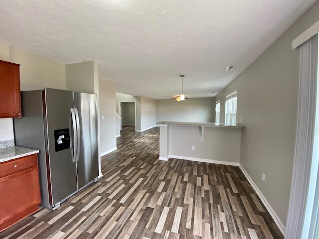 Building Photo - Fantastic 4 Bedroom, 2.5 Bath w/LOFT in Brookfield Place