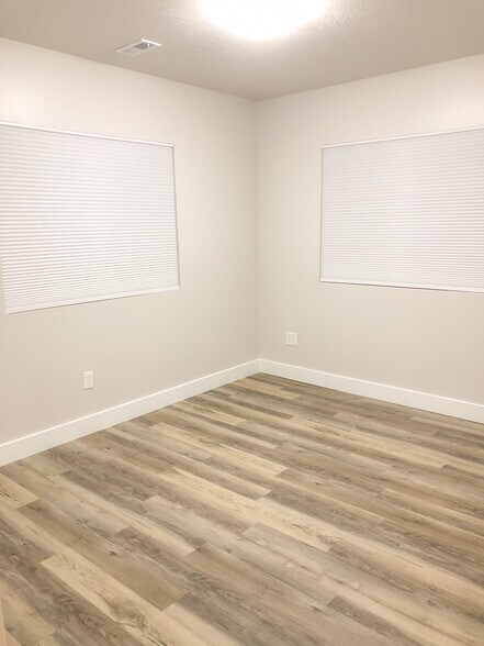 Master Bedroom - 959 S 650 W