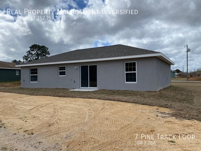 Building Photo - Custom Home - Desirable SE Ocala Neighborh...