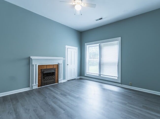 Building Photo - Three Bedroom Home Downtown Corbin, KY