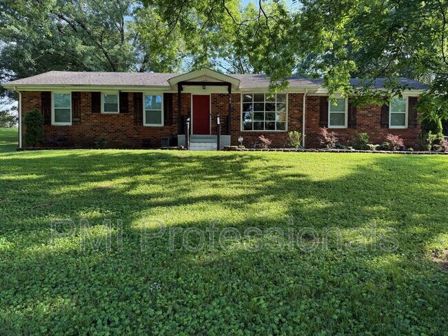 Primary Photo - 149 Neverbreak Dr