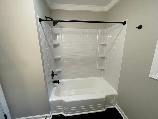 Building Photo - 909 Sandalwood Dr