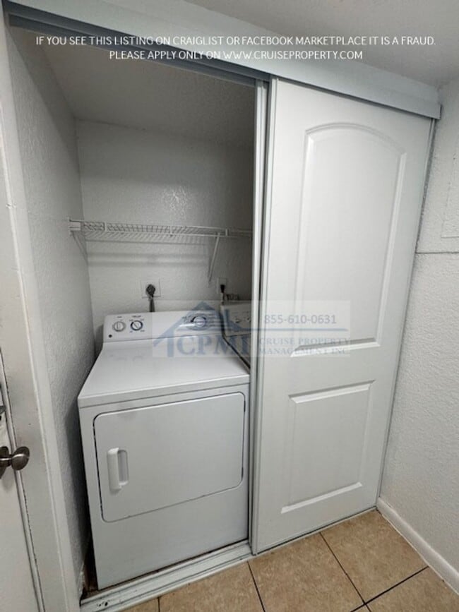 Interior Photo - 11620 NW 26th Ct