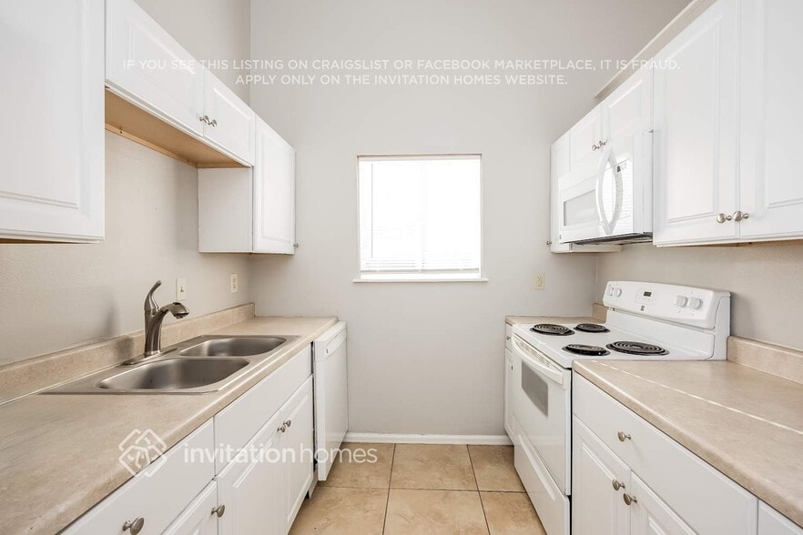 Building Photo - 4425 Allison Dr