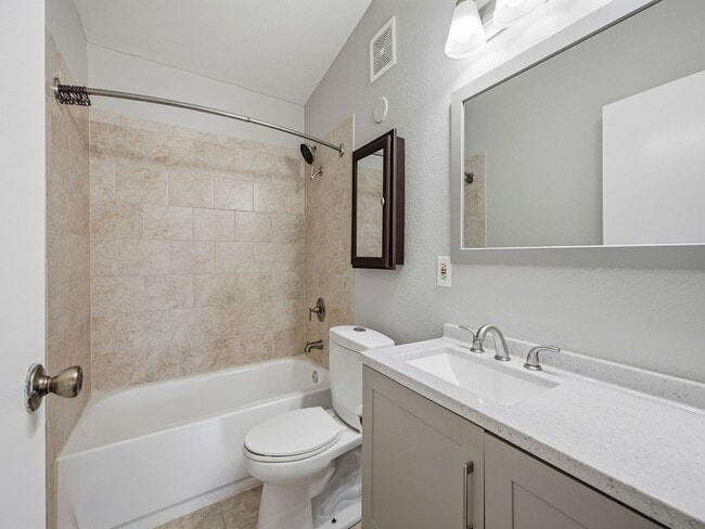 Building Photo - Updated 3 Bed Home with Vaulted Ceilings, Solar Panels & Large Corner Lot- $200 Lease Sign On Bonus!