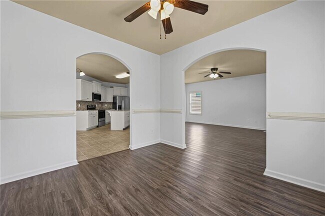 Building Photo - 578 Hardy Water Dr SE