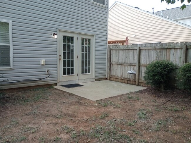 Building Photo - 108 Lacombe Ct