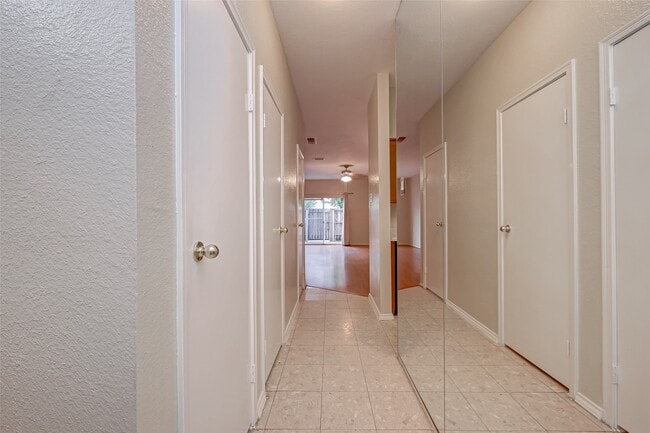 Building Photo - 7597 Cambridge St