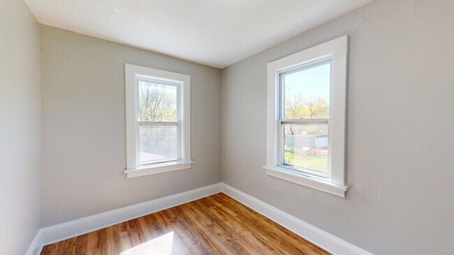 Building Photo - 3149 W 32nd St