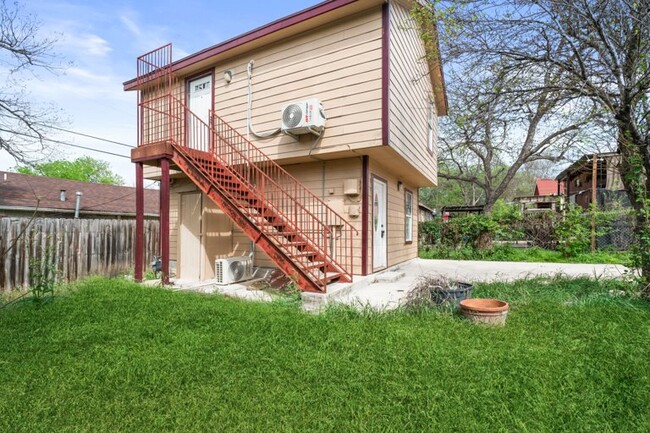 Building Photo - 1519 Schley Ave