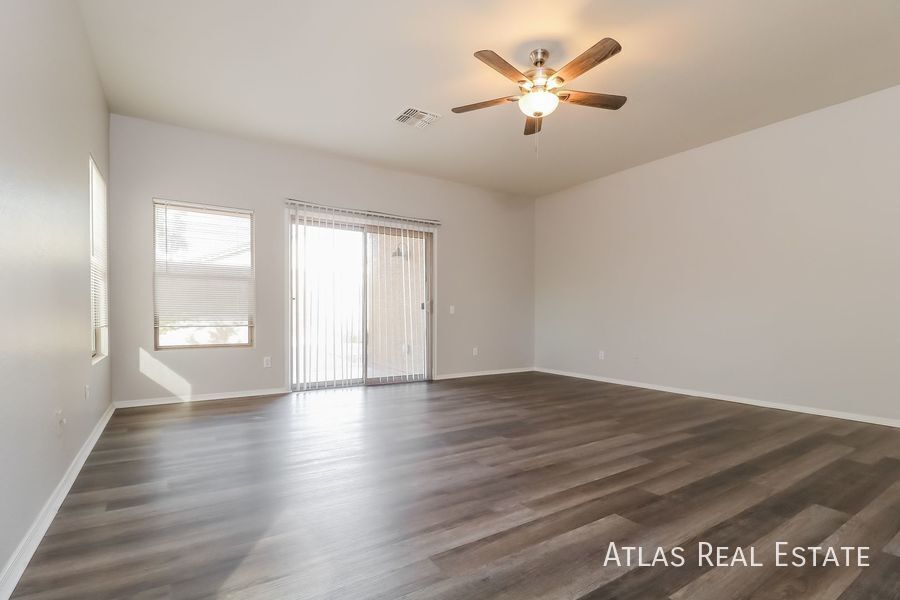 Building Photo - 17136 W Desert Ln