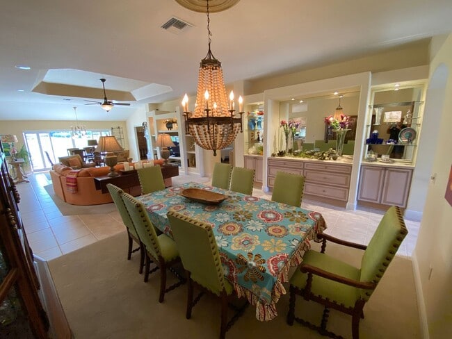 Building Photo - Exquisite - Turnkey, 3 bed + 2 1/2 Bath + ...