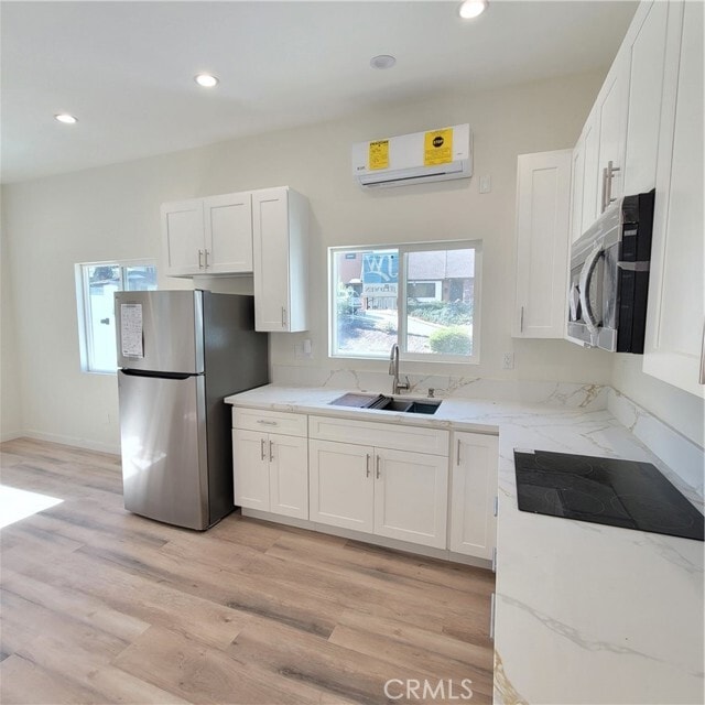 Building Photo - 5148 San Feliciano Dr